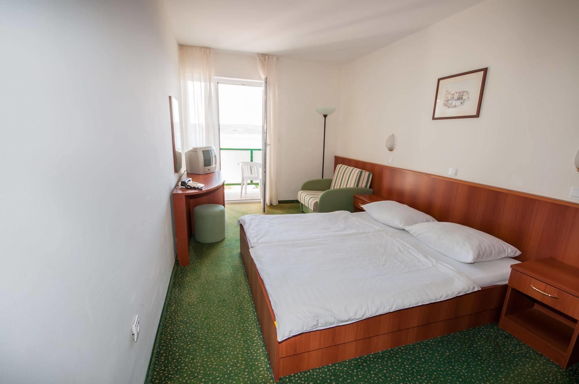 Hotel Lavanda Božava Exterior foto